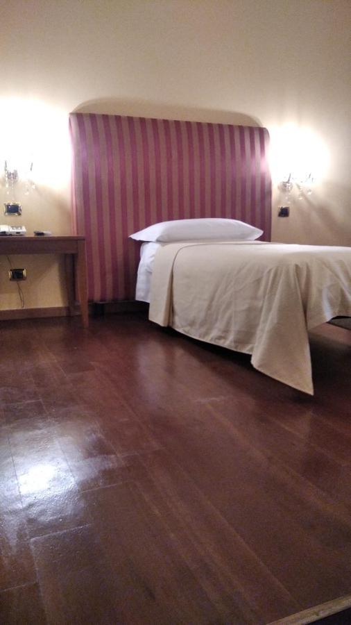 Canella Hotel Roma Esterno foto